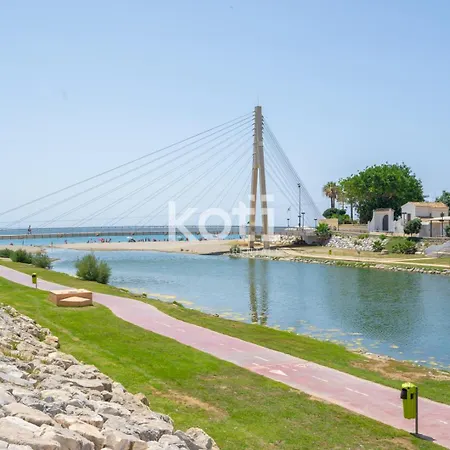 Koti - Dona Sofia 2 Apartamento