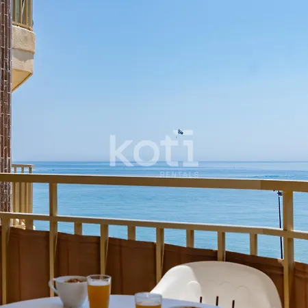 Koti - Dona Sofia 2 아파트